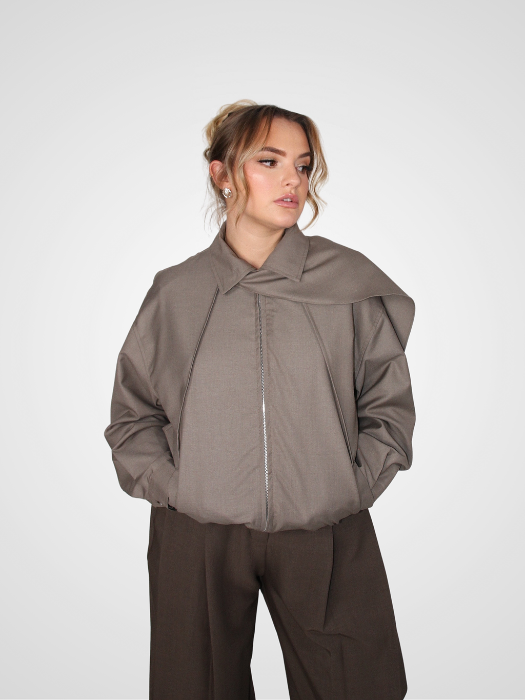 Veste Pyramides
