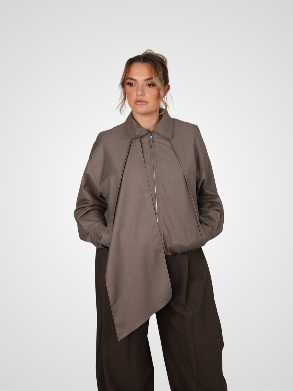 Veste Pyramides